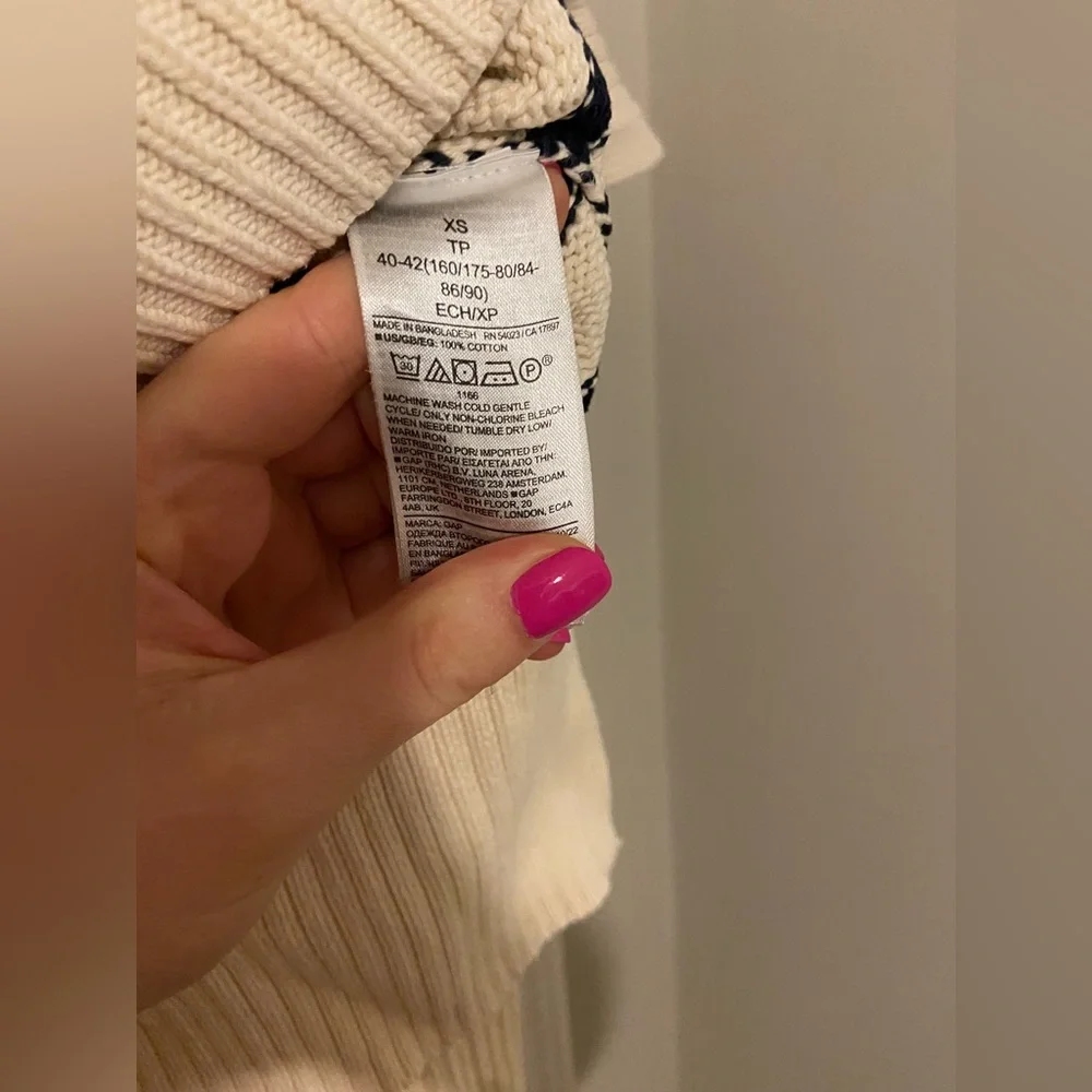 GAP Cream and Navy Boxy Striped Turtleneck Sweater - Picture 4 of 4